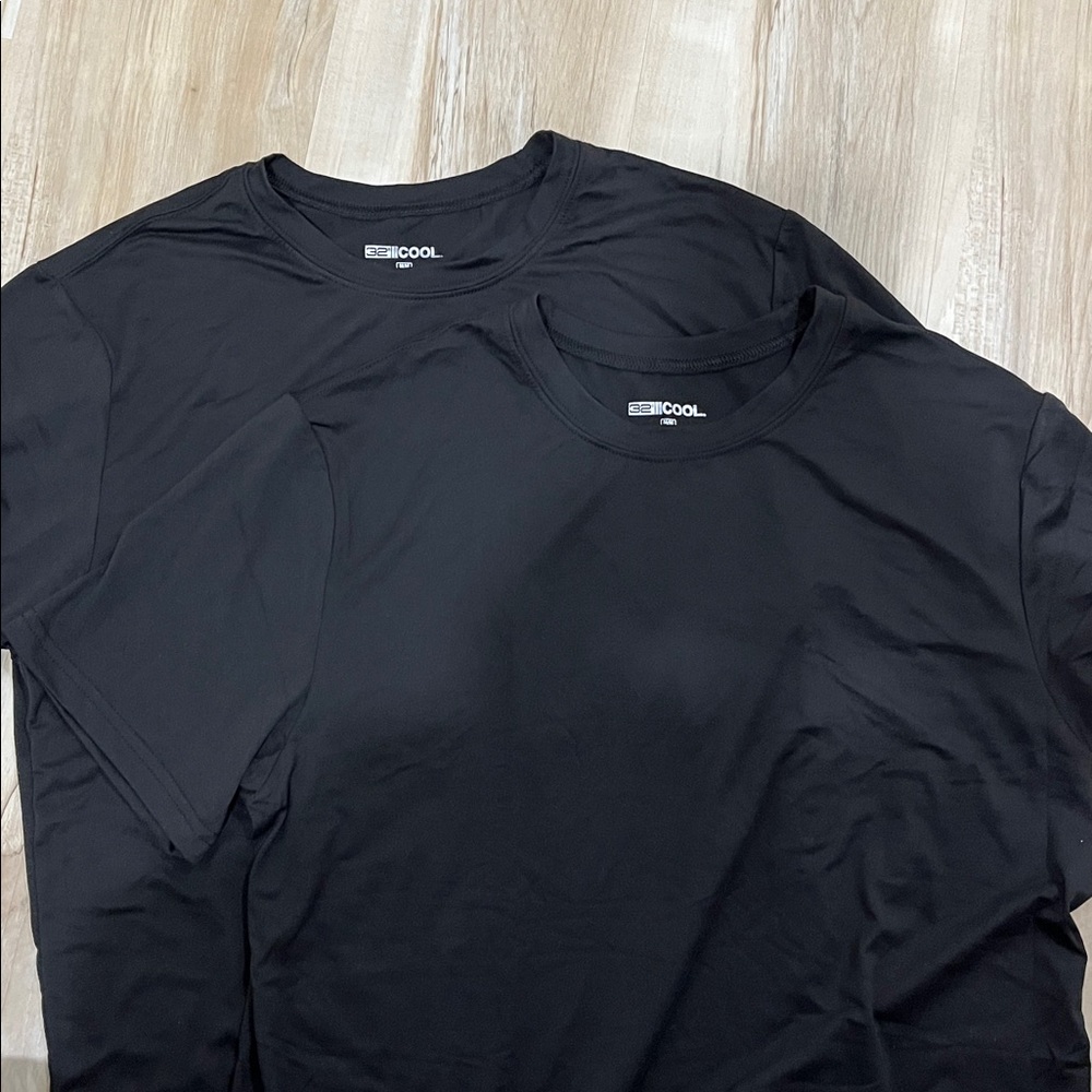 NWOT 2 Pk 32 Degrees Men’s Tshirt M Cool Quick Dry Stretch Comfort Black